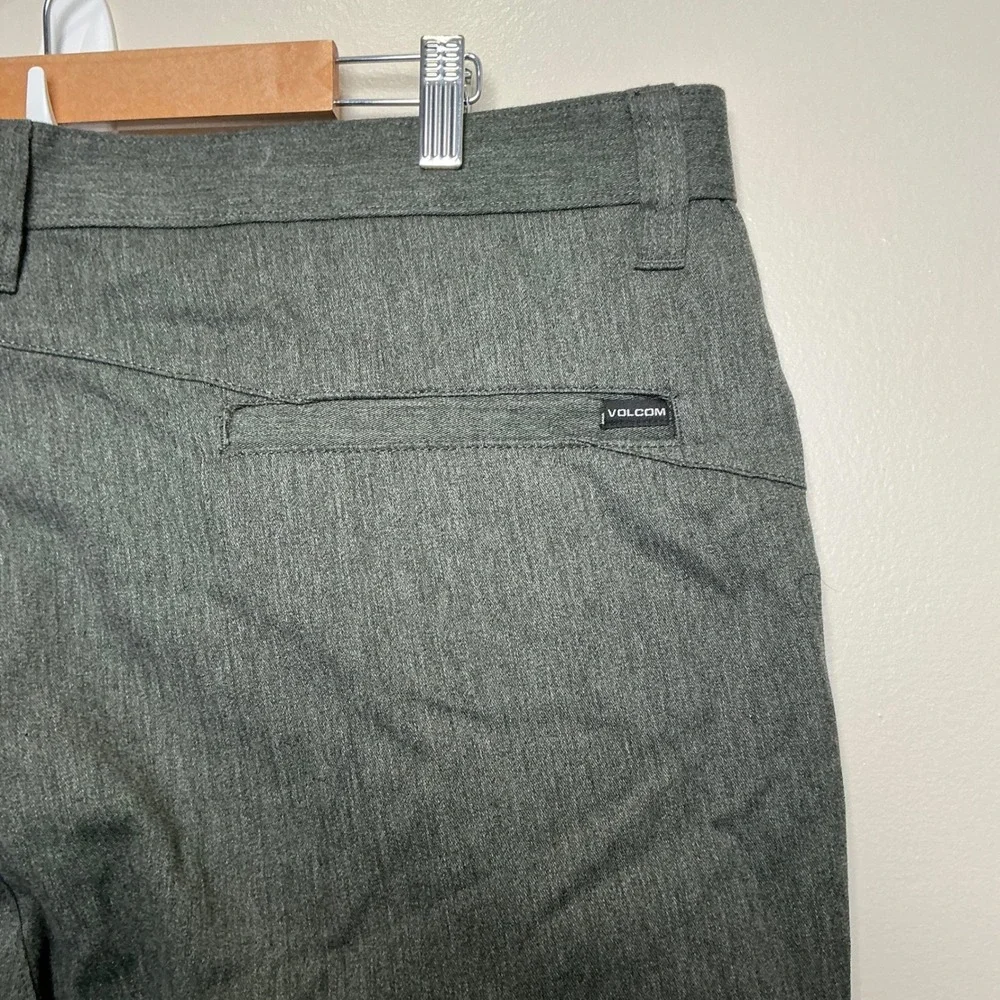 NWTVolcom V Monty Pants Mens 40x32 Charcoal Grey Heather Chino Straight Leg NWT